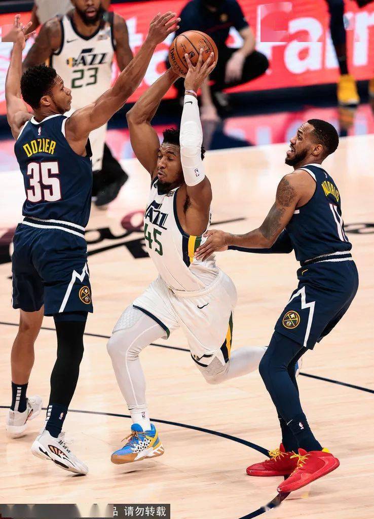 四川队碾压新疆队,戈贝尔高光表现 四川队碾压新疆队,戈贝尔高光表现