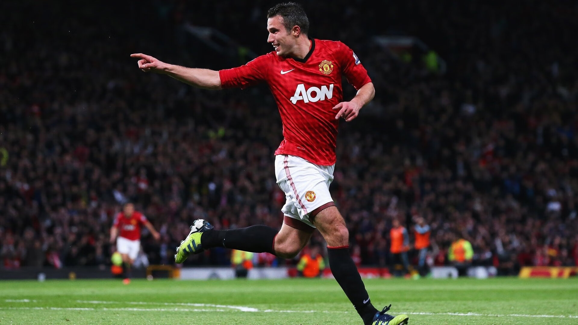 莱万独造三球导演逆转好戏，巴萨连续得分强势压制土耳其劲旅